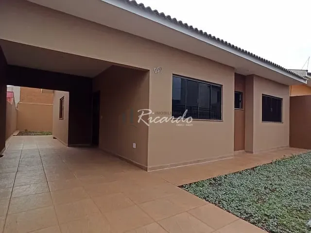 Casa com 200m² 3 quartos e 1 banheiro, à venda, no bairro Jardim Planalto em Arapongas