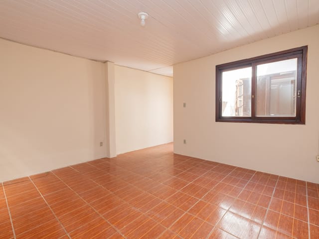 Casa com 184m² 2 quartos e 2 banheiros, à venda, no bairro Centro em Pelotas