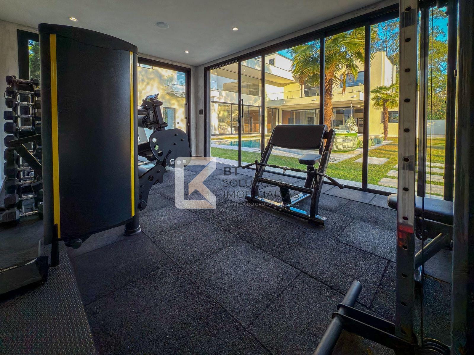 Casa, 4 quartos, 700 m² - Foto 44