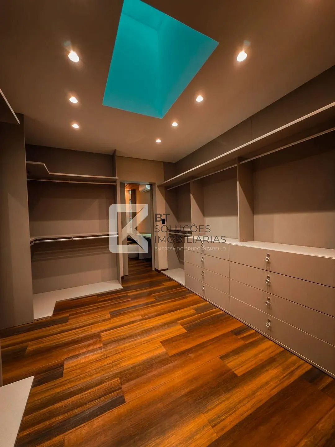 Casa, 4 quartos, 700 m² - Foto 22
