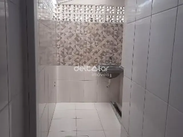 Casa com 60m² 2 quartos e 1 banheiro, à venda, no bairro Jardim Leblon em Belo Horizonte