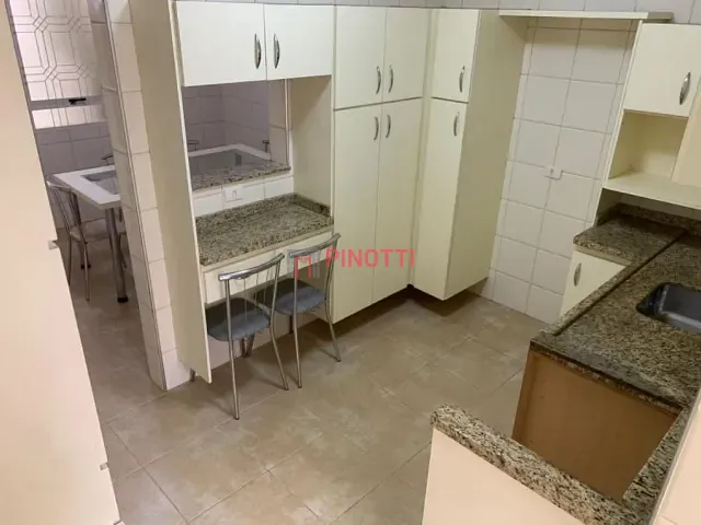 Casa 3 quartos e 4 banheiros, à venda, no bairro Jardim Nova Petrópolis em São Bernardo do Campo