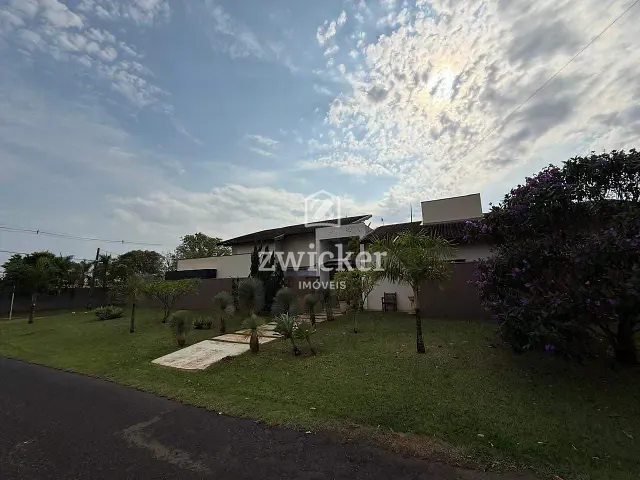 Casa com 2000m² 3 quartos e 5 banheiros, à venda, no bairro Recanto dos Nobres I em Agudos