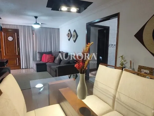 Casa com 220m² 3 quartos e 3 banheiros, à venda, no bairro C. H. Armindo Guazzi em Londrina