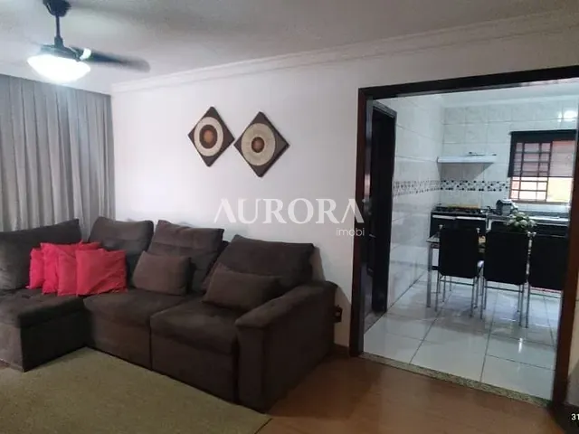 Casa com 220m² 3 quartos e 3 banheiros, à venda, no bairro C. H. Armindo Guazzi em Londrina
