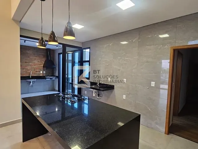 Casa com 200m² 3 quartos e 2 banheiros, à venda, no bairro Vila Rubens em Indaiatuba