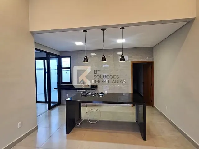 Casa com 200m² 3 quartos e 2 banheiros, à venda, no bairro Vila Rubens em Indaiatuba