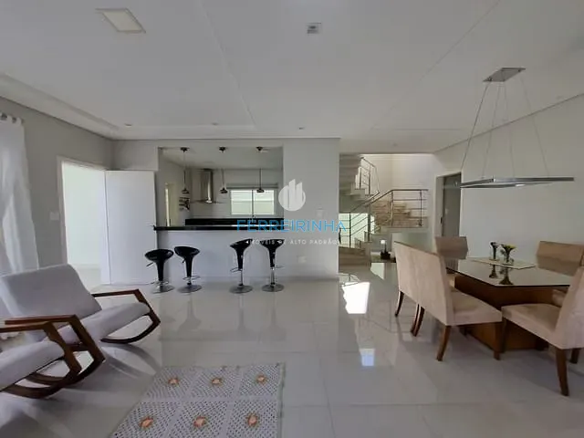 Casa com 277m² 5 quartos e 5 banheiros, à venda, no bairro Urbanova em São José dos Campos