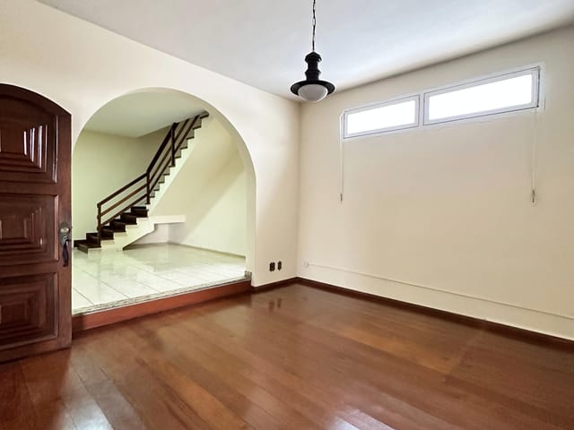 Foto do Casa - Casa para locação com 5 quartos (2 suítes) e duas vagas, Jardim Montanhês, Belo Horizonte, MG | Deltalar Imóveis