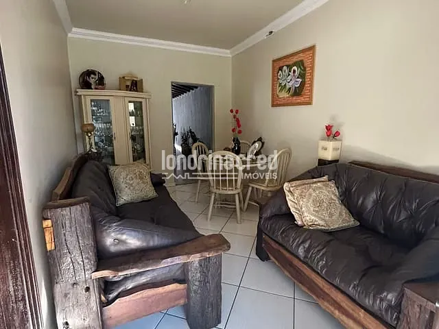 Casa com 200m² 3 quartos e 1 banheiro, à venda, no bairro Jardim Neman Sahyun em Londrina