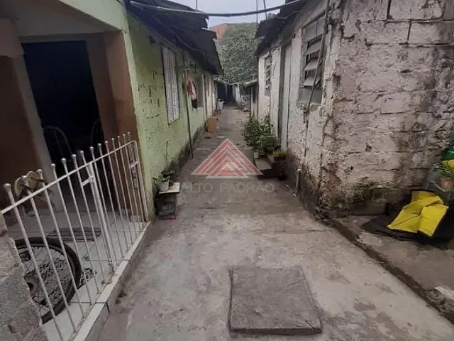 Casa com 583m² 2 quartos e 2 banheiros, à venda, no bairro Jardim Estrela em Mauá
