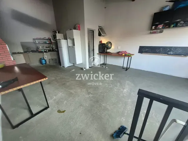 Casa com 226m² 4 quartos e 2 banheiros, à venda, no bairro Vila Rocha em Bauru