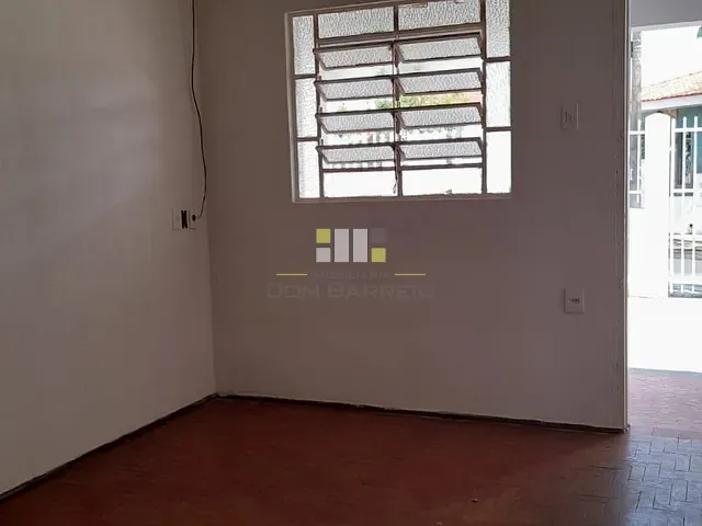 Casa com 280m² 2 quartos e 1 banheiro, à venda, no bairro Vila Menuzzo em Sumaré