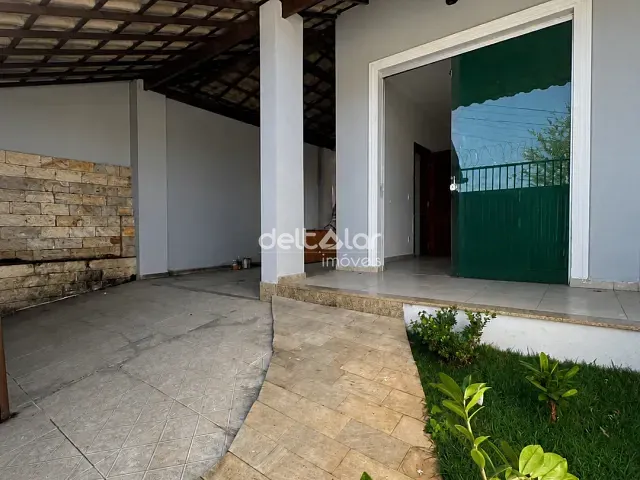 Casa com 180m² 3 quartos e 1 banheiro, à venda, no bairro Santa Mônica em Belo Horizonte