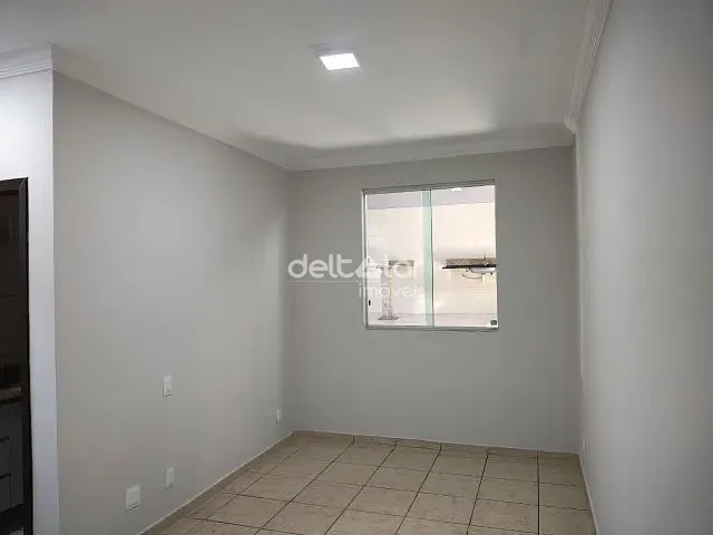 Casa com 180m² 3 quartos e 1 banheiro, à venda, no bairro Santa Mônica em Belo Horizonte
