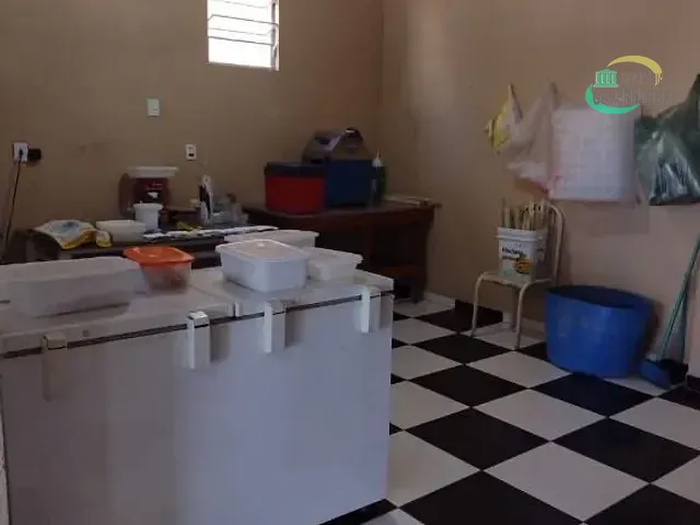 Casa com 387m² 12 quartos e 6 banheiros, à venda, no bairro Vila Perseu Leite de Barros em Campinas