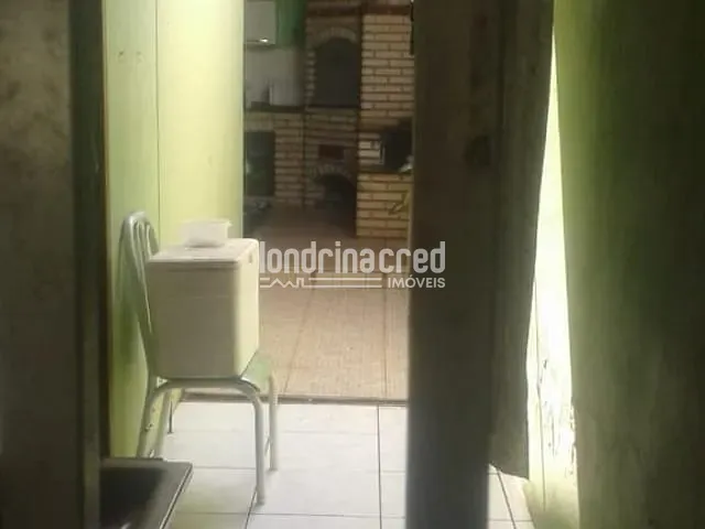 Casa com 200m² 3 quartos e 1 banheiro, à venda, no bairro Jardim Neman Sahyun em Londrina