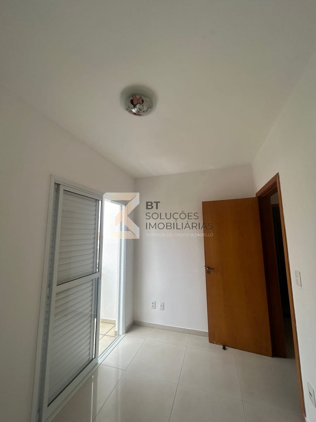 Casa para alugar com 3 quartos, 140m² - Foto 11