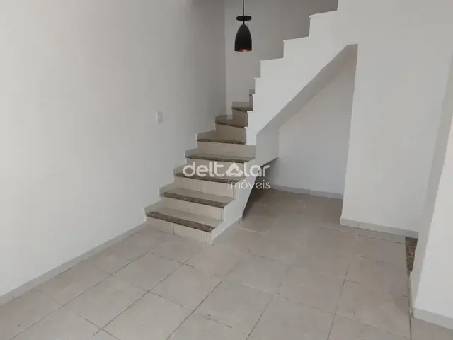 Casa com 50m² 2 quartos e 1 banheiro, à venda, no bairro Santa Amélia em Belo Horizonte