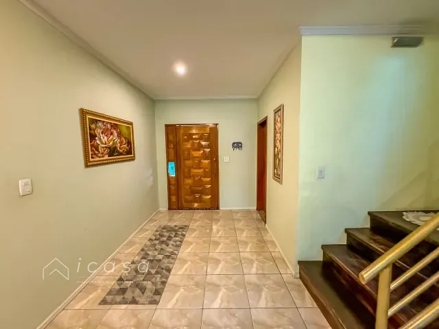 Casa com 300m² 4 quartos e 4 banheiros, à venda, no bairro Residencial Jardim dos Estados em Taubaté