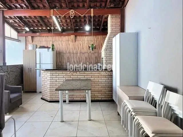Casa 3 quartos e 2 banheiros, à venda, no bairro Residencial Abussafe em Londrina