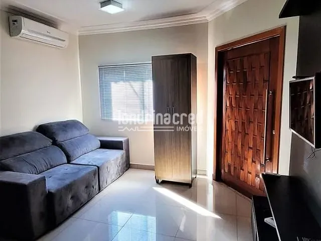 Casa 3 quartos e 2 banheiros, à venda, no bairro Residencial Abussafe em Londrina