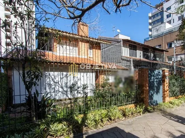 Casa 4 quartos e 4 banheiros, para alugar, no bairro Bela Vista em Porto Alegre