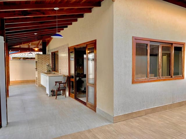 Casa com 432m² 4 quartos e 4 banheiros, à venda, no bairro Horto em Ubatuba