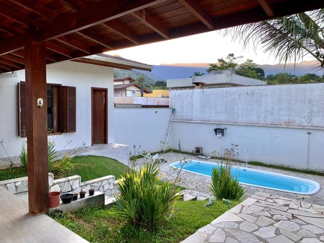 Casa com 432m² 4 quartos e 4 banheiros, à venda, no bairro Horto em Ubatuba