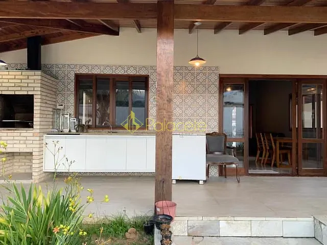 Casa com 432m² 4 quartos e 4 banheiros, à venda, no bairro Horto em Ubatuba