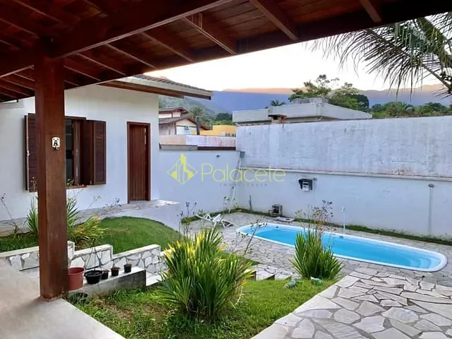 Casa com 432m² 4 quartos e 4 banheiros, à venda, no bairro Horto em Ubatuba