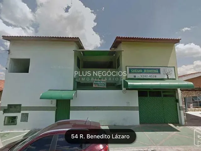 Casa com 300m², à venda, no bairro Jardim Maria José em Votorantim