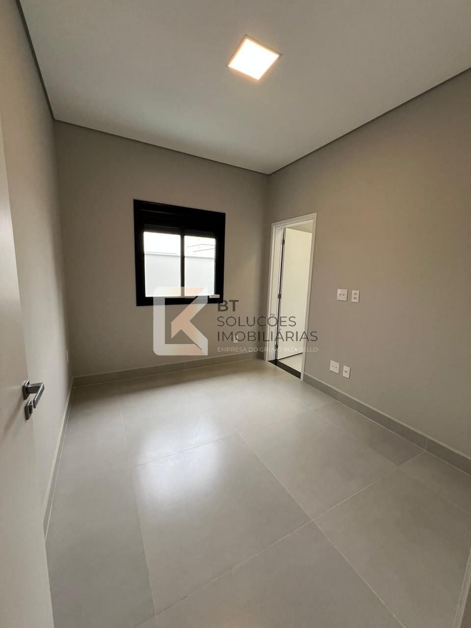 Casa à venda com 3 quartos, 148m² - Foto 14