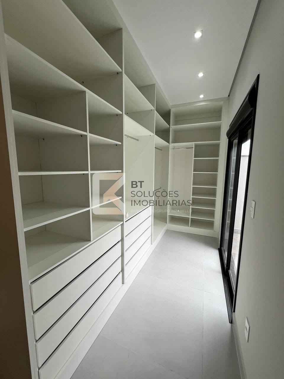 Casa à venda com 3 quartos, 148m² - Foto 16