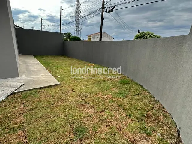 Casa com 185m² 2 quartos e 2 banheiros, à venda, no bairro Leonor em Londrina