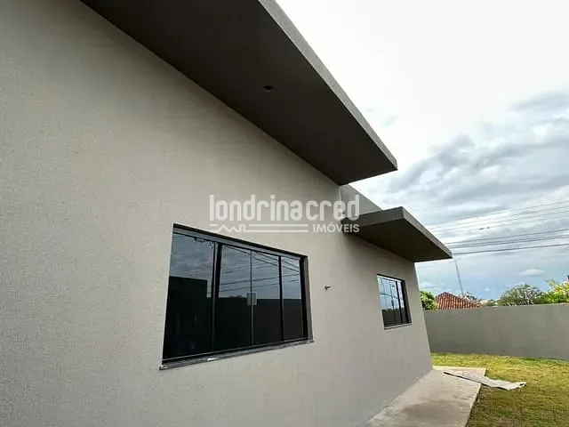Casa com 185m² 2 quartos e 2 banheiros, à venda, no bairro Leonor em Londrina