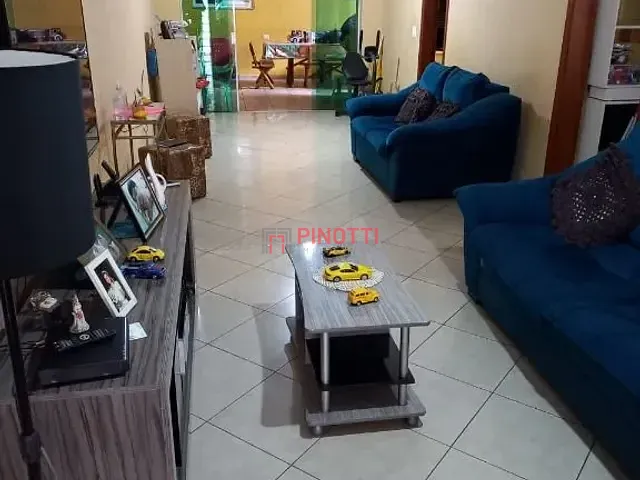 Casa 3 quartos e 3 banheiros, à venda, no bairro Jardim Nova Petrópolis em São Bernardo do Campo