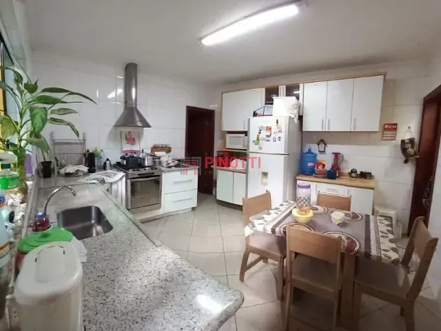 Casa 3 quartos e 3 banheiros, à venda, no bairro Jardim Nova Petrópolis em São Bernardo do Campo