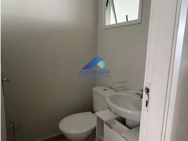 Casa 2 quartos e 2 banheiros, à venda, no bairro Águas da Prata em São José dos Campos