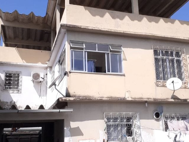 Casa com 300m² 3 quartos e 3 banheiros, à venda, no bairro Costa Barros em Rio de Janeiro
