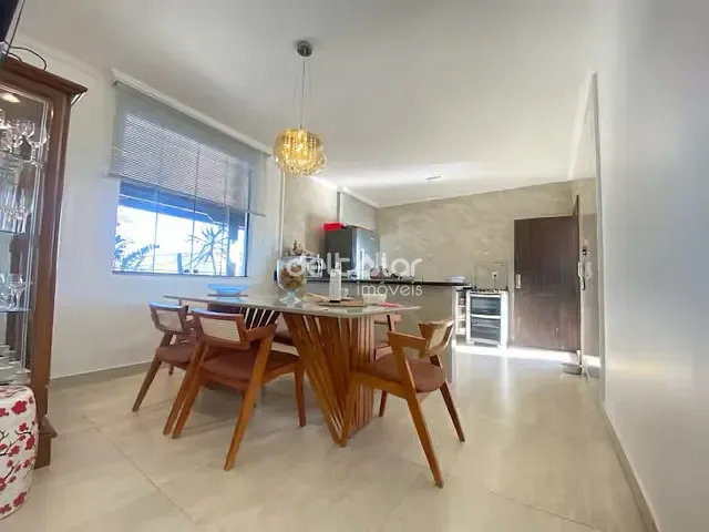 Casa 5 quartos e 5 banheiros, para alugar, no bairro Floramar em Belo Horizonte