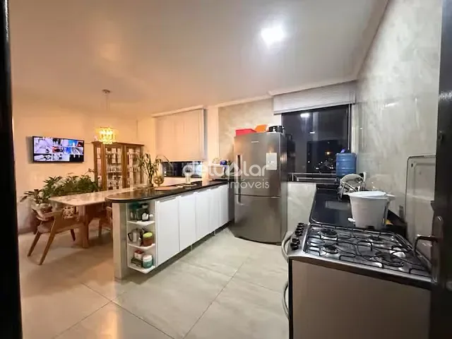 Casa 5 quartos e 5 banheiros, para alugar, no bairro Floramar em Belo Horizonte
