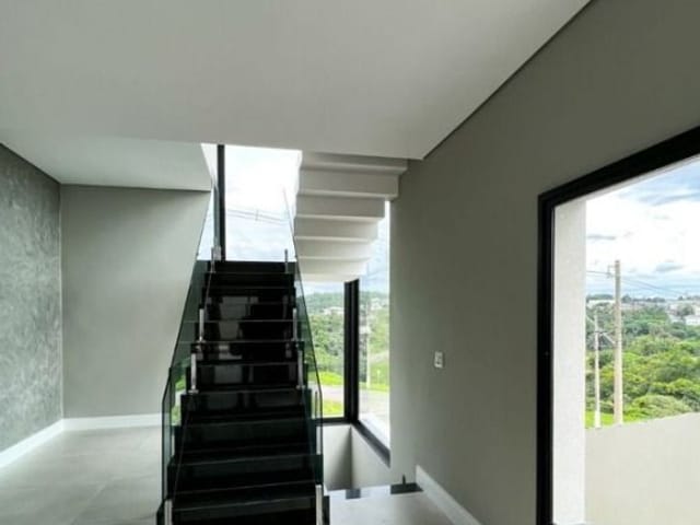 Casa com 384m² 3 quartos e 5 banheiros, à venda, no bairro Sítio do Morro em Santana de Parnaíba