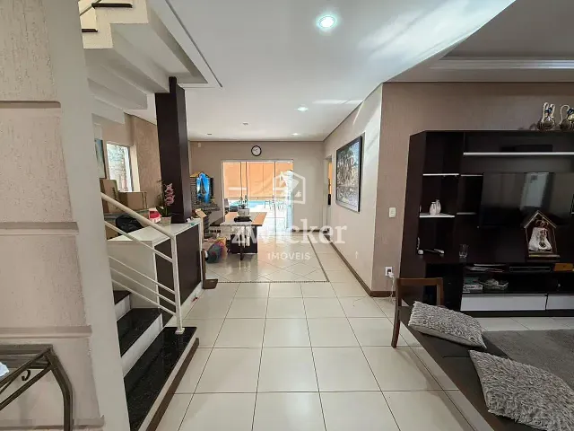 Casa 4 quartos e 4 banheiros, à venda, no bairro Vila Aviação em Bauru