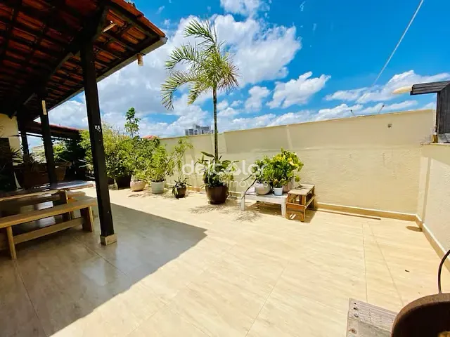 Casa 3 quartos e 3 banheiros, para alugar, no bairro Floramar em Belo Horizonte