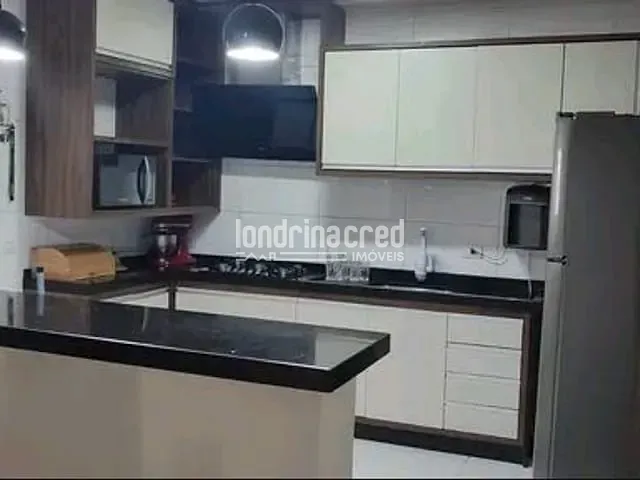 Casa 3 quartos e 2 banheiros, à venda, no bairro Jardim Nova Baroneza em Arapongas