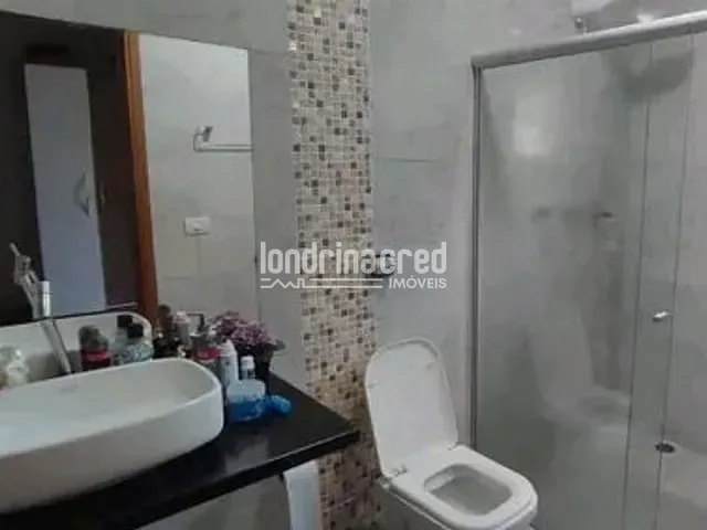 Casa 3 quartos e 2 banheiros, à venda, no bairro Jardim Nova Baroneza em Arapongas