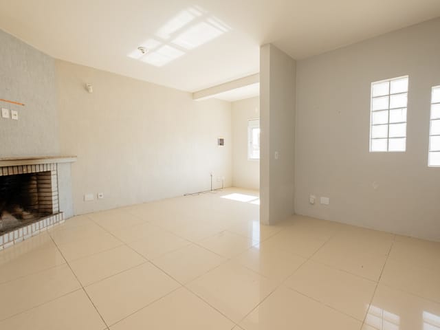 Casa 4 quartos e 2 banheiros, à venda, no bairro Fragata em Pelotas