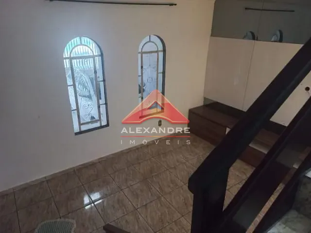 Casa com 125m² 3 quartos e 2 banheiros, à venda, no bairro Vila Tesouro em São José dos Campos
