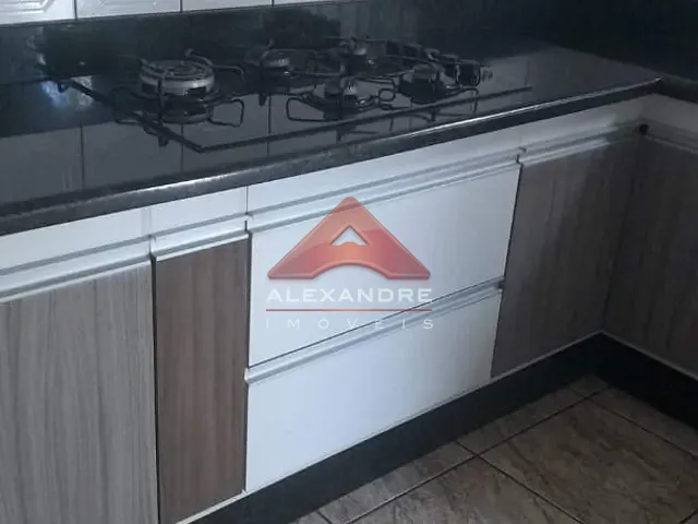 Casa com 125m² 3 quartos e 2 banheiros, à venda, no bairro Vila Tesouro em São José dos Campos